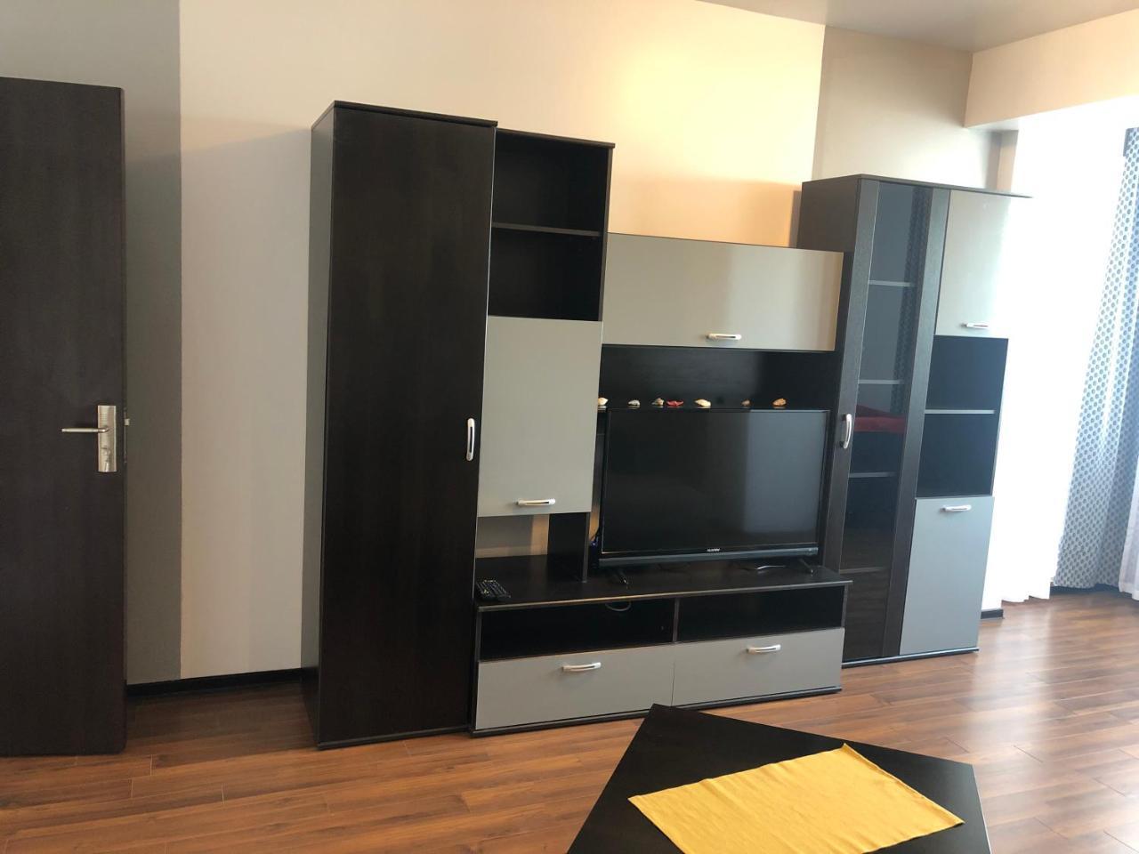 Apartament Summerland Mamaia Buitenkant foto